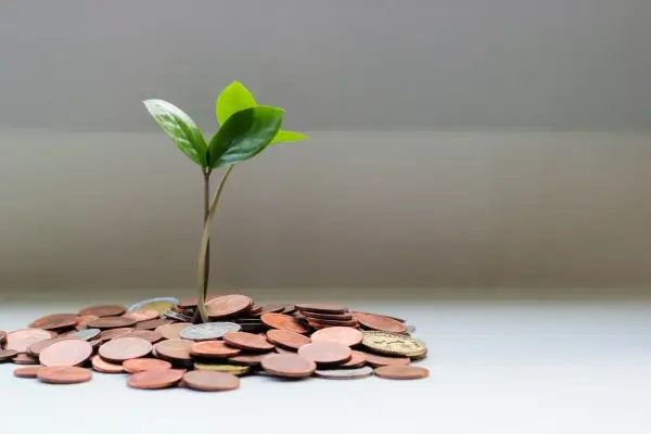 Czy bank zwraca odsetki przy wcześniejszej spłacie kredytu? Sprawdź to!
